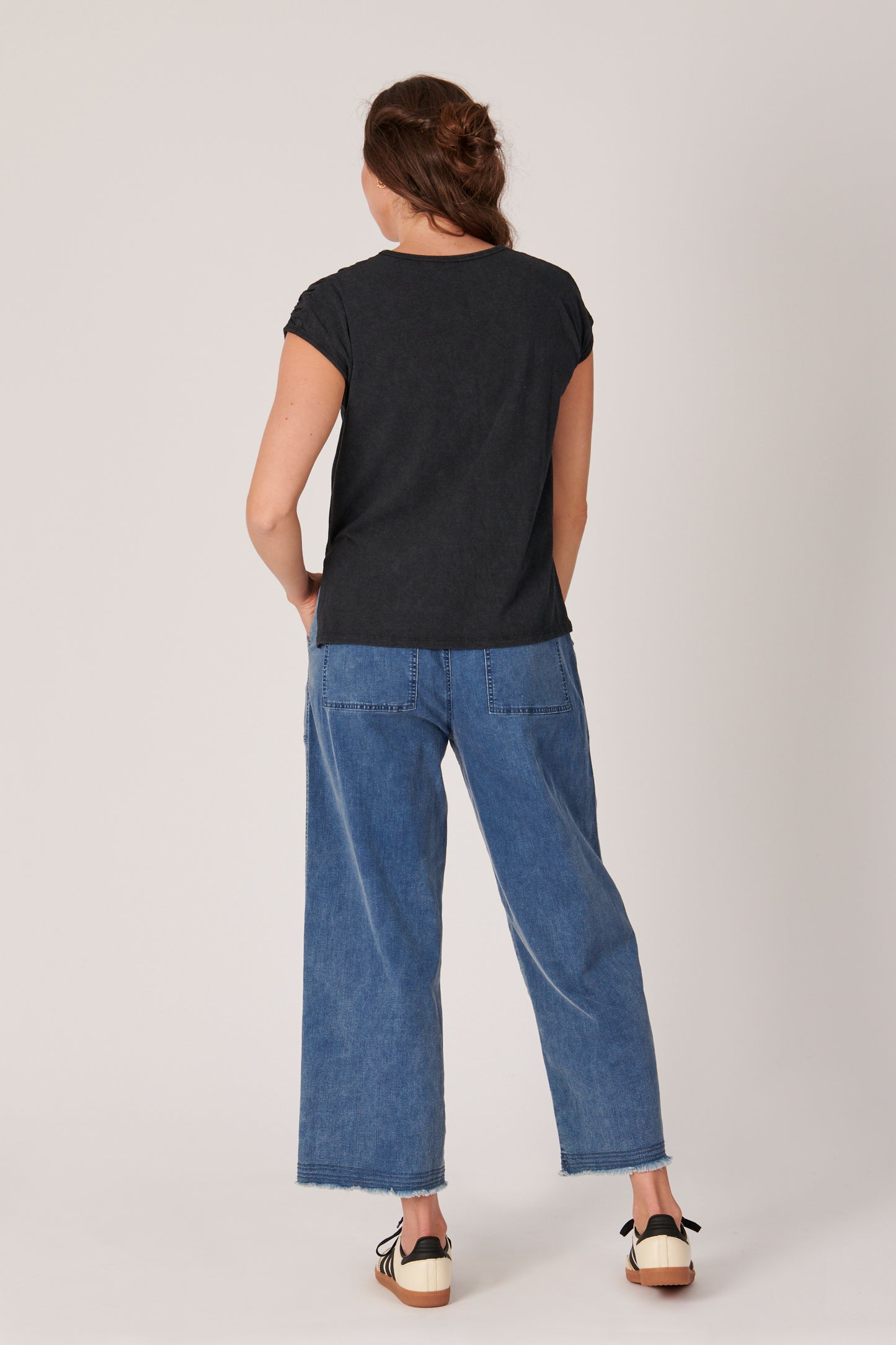 Shoulder Detail Tee - Black