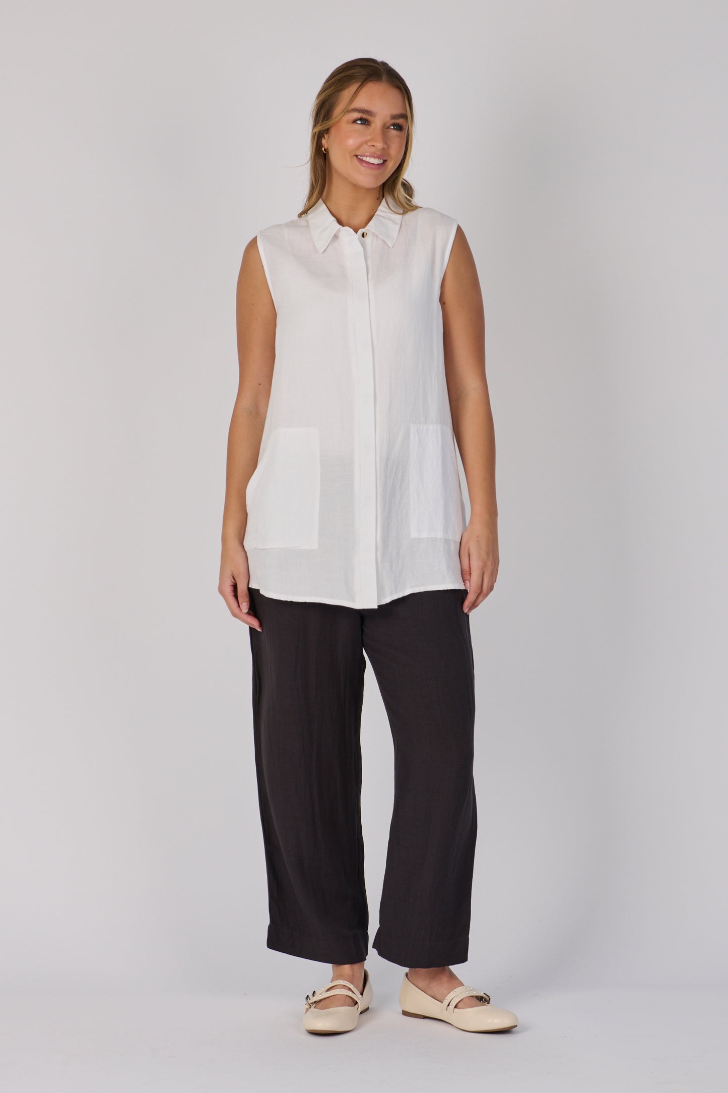 Sleeveless Button Through Top- White
