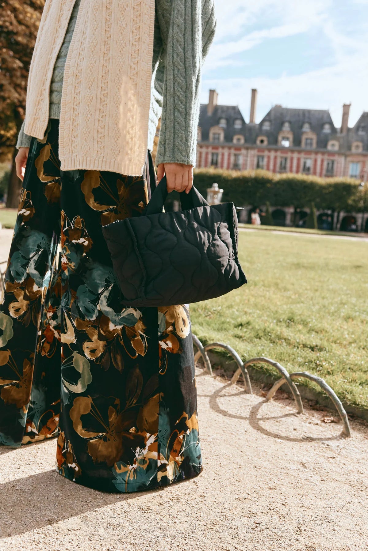 Argo Tote Bag- Black