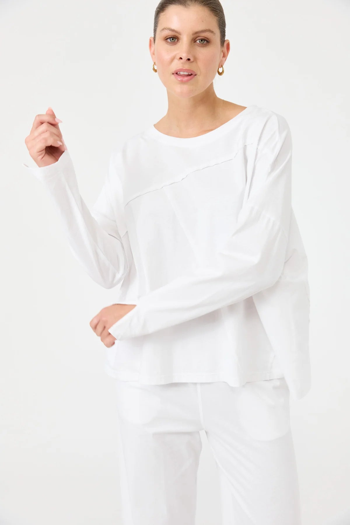 Studio Traveller LS T-shirt- Salt