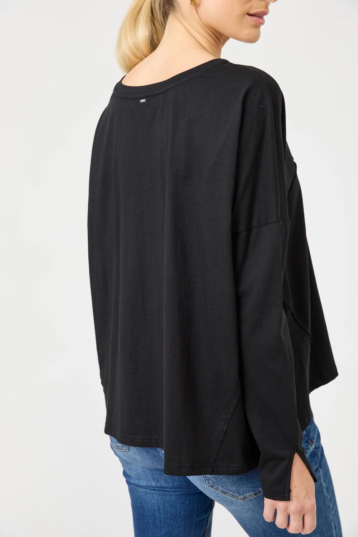 Studio Traveller LS T-shirt - Ebony