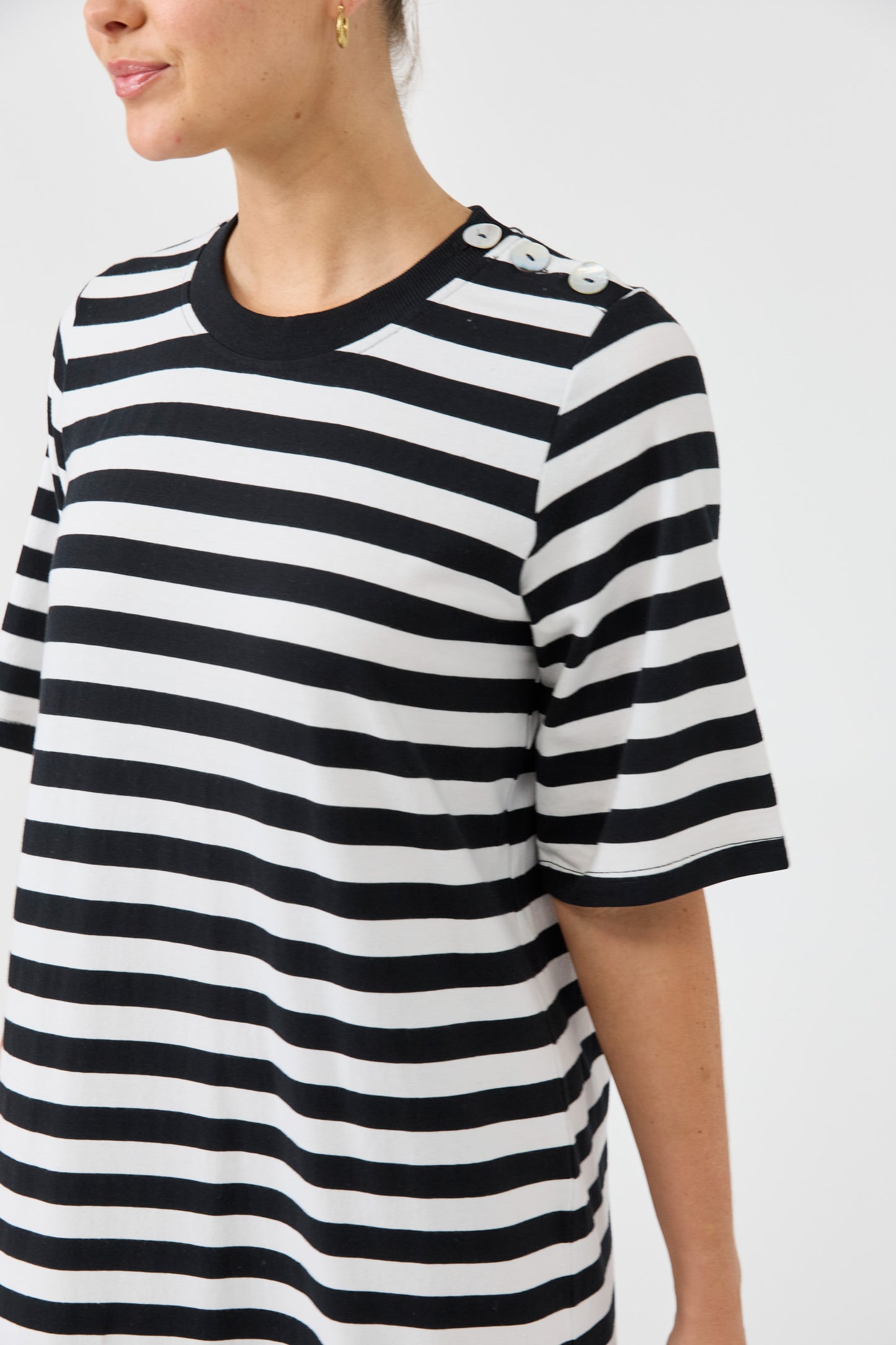 Studio Stripe T-shirt Dress- Ebony