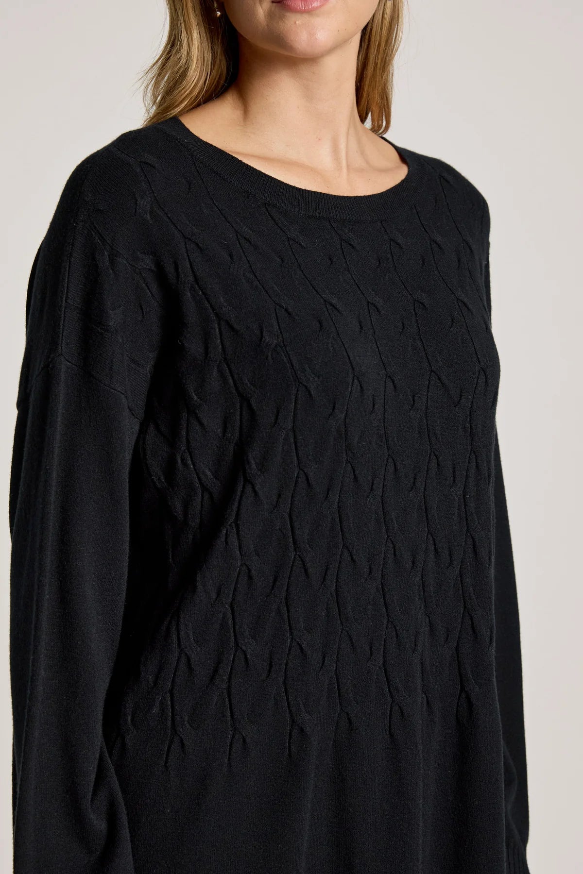 Samira Relaxed Knit- Black
