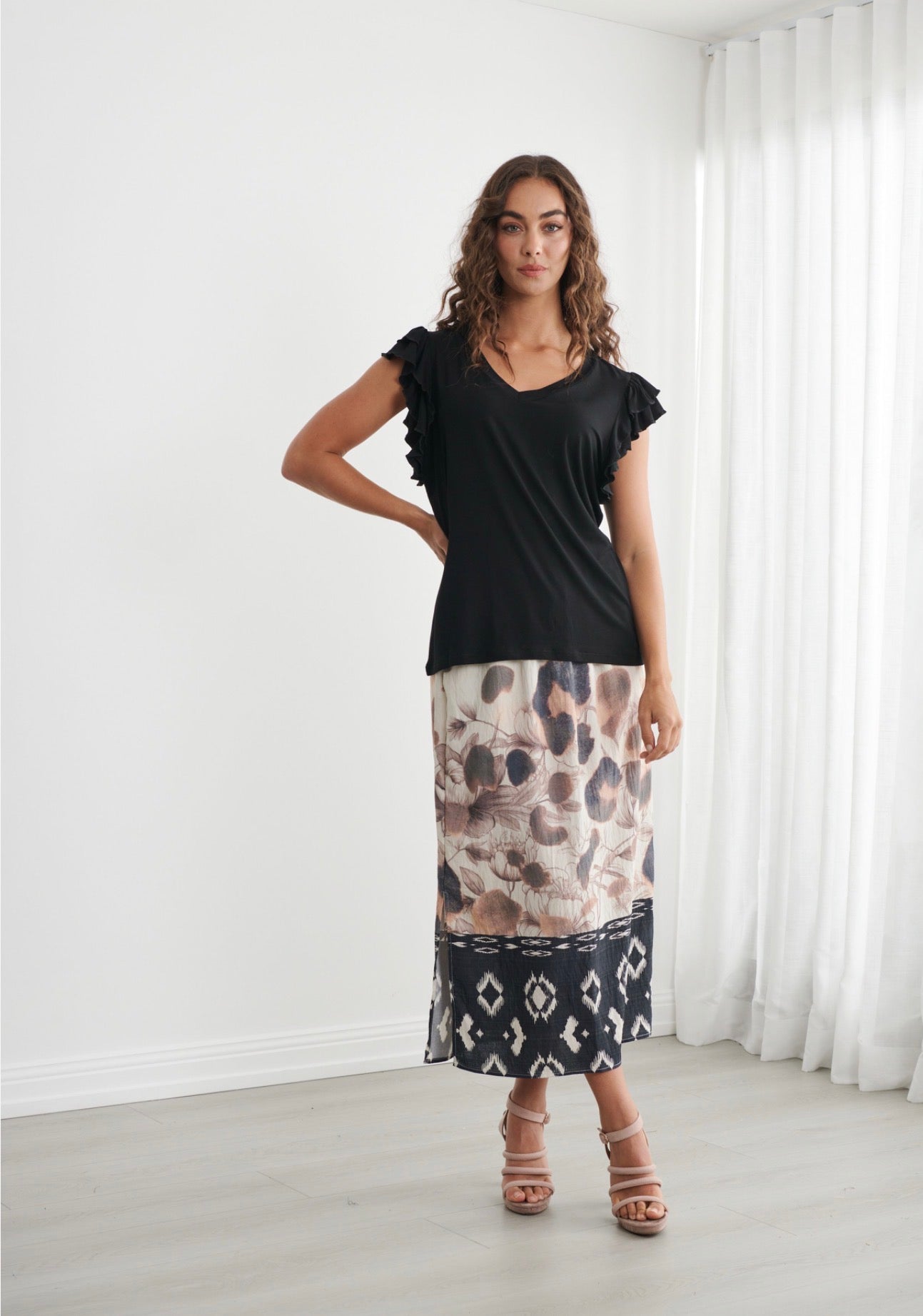 Caju Flutter Sleeve V Neck Top - Black