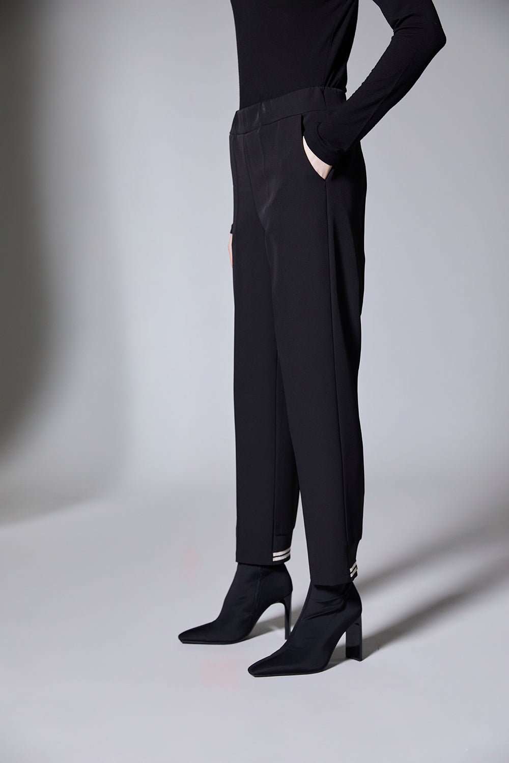 Peruzzi- Stripe Trim Trouser Black