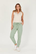 Ivy Everyday Pant - Green