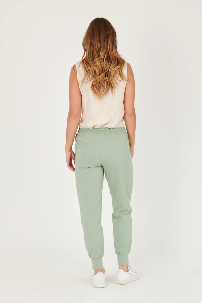 Ivy Everyday Pant - Green