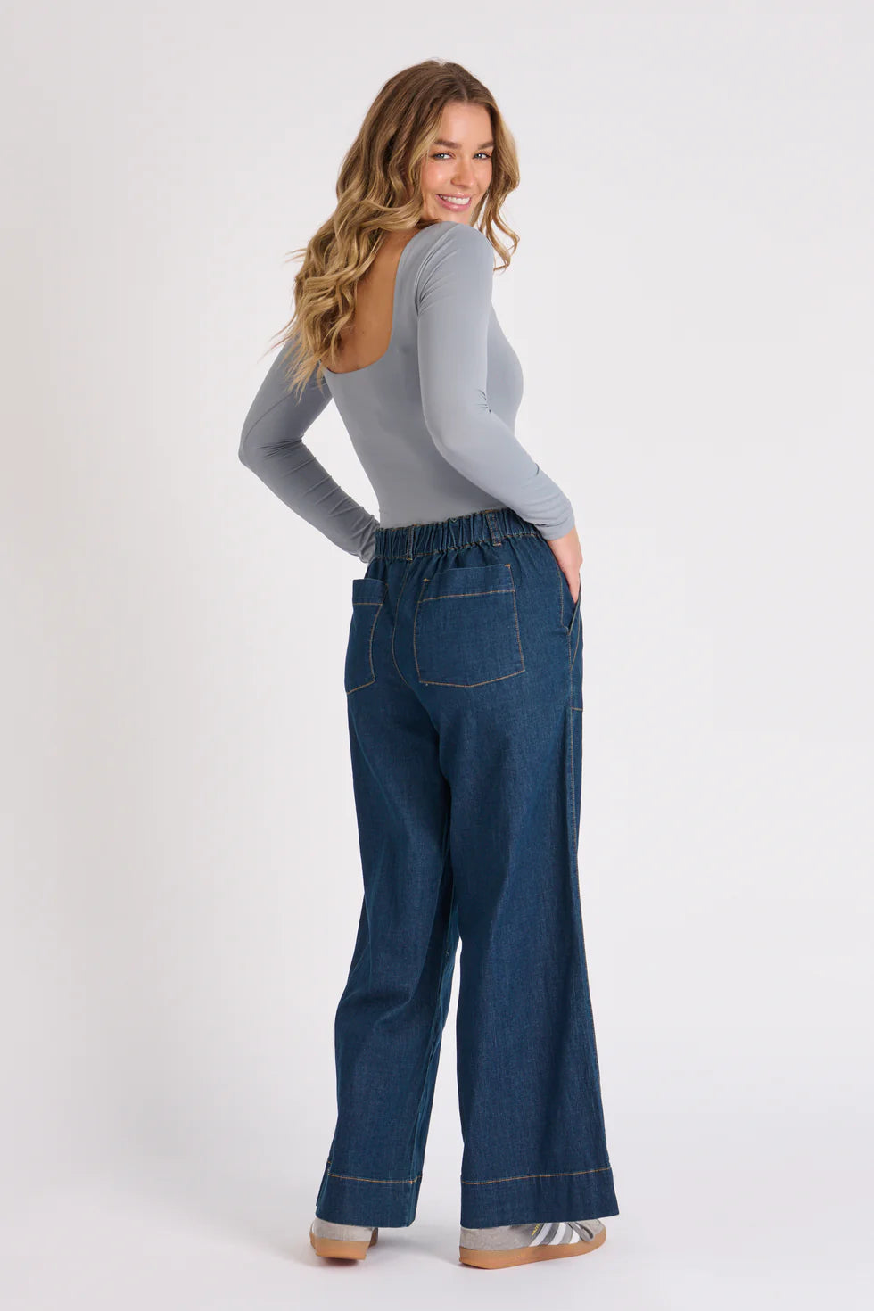 Wide Leg Jeans - Dark Denim
