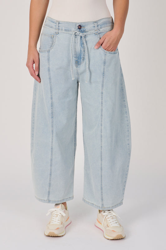 Barrell Leg Jeans- Light Blue