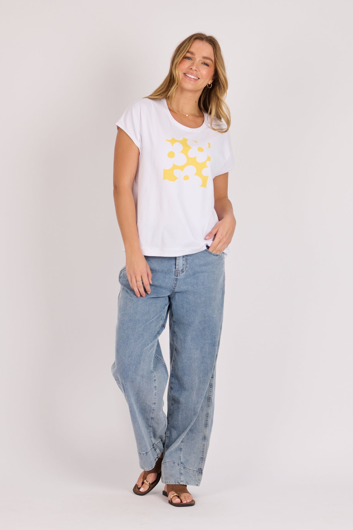 Shell Tee - Yellow Daisy