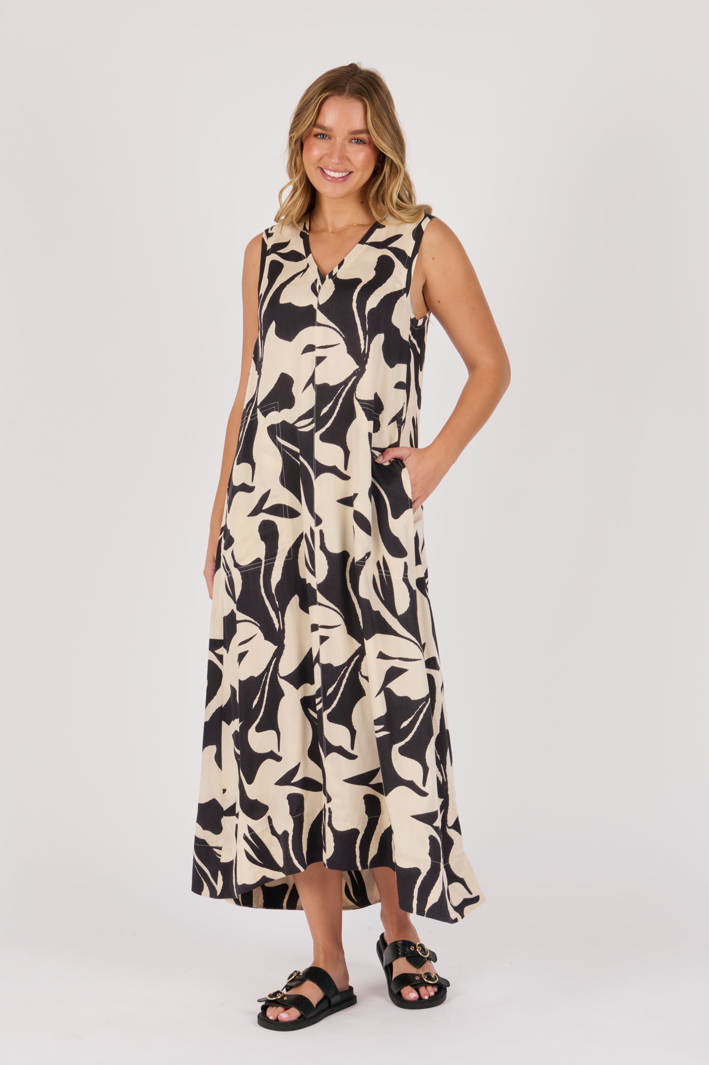Sleeveless Maxi - Ecru & Black Swirl