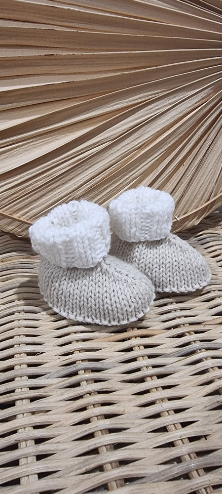 Newborn Booties - Mocha