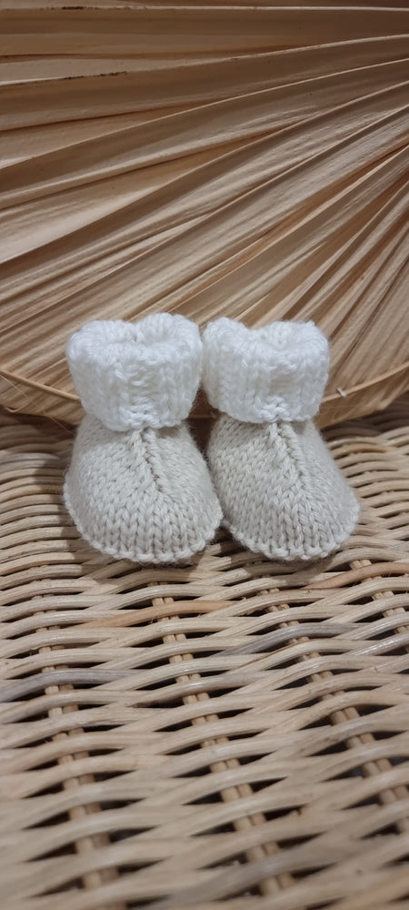 Newborn Booties - Mocha