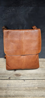 Soft Vintage Leather Multi Compartment Crossbody - Tan