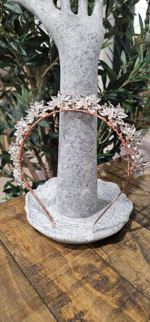 
            
                Load image into Gallery viewer, Snowflake Jewelled  Headband - Rose Gold
            
        