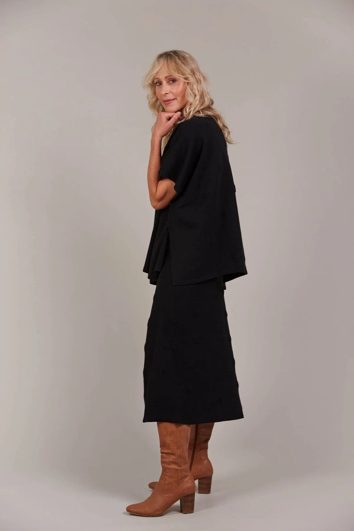 Masa Knit Poncho Black - One Size