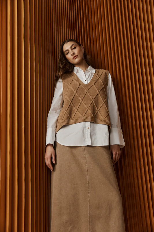 Liora Knit Vest- Mocha