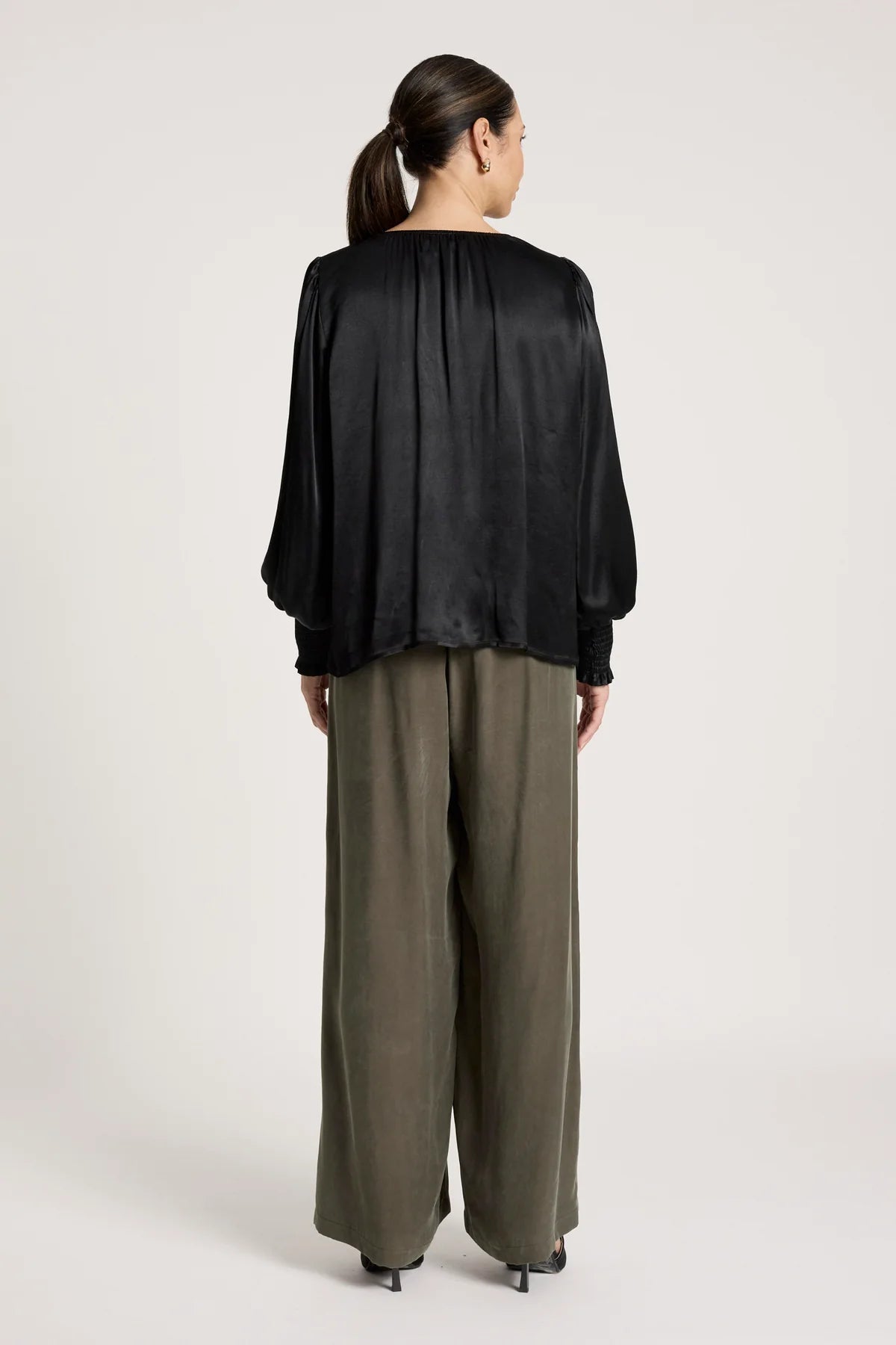 San Frill Top- Black