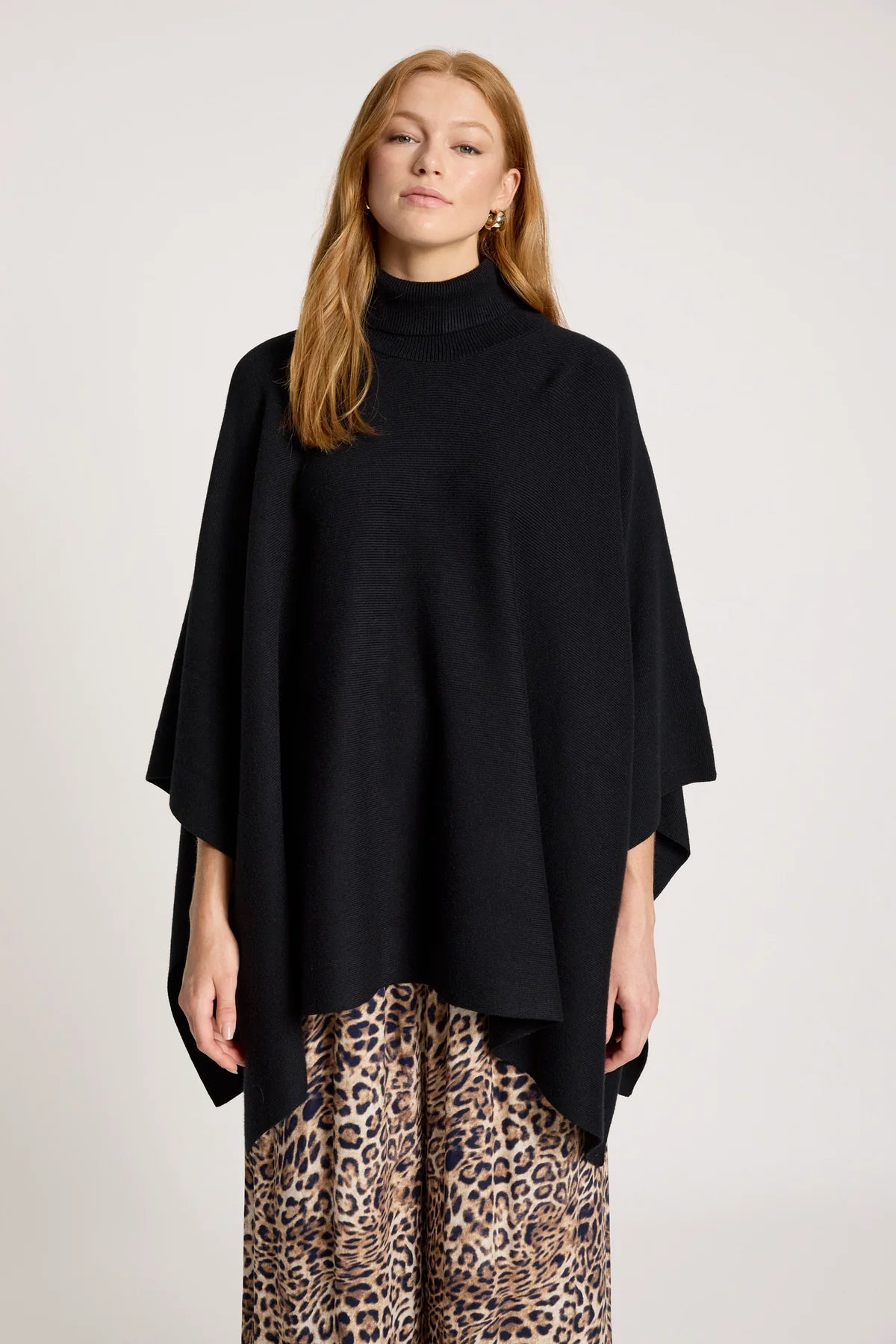 Samira Poncho - Black