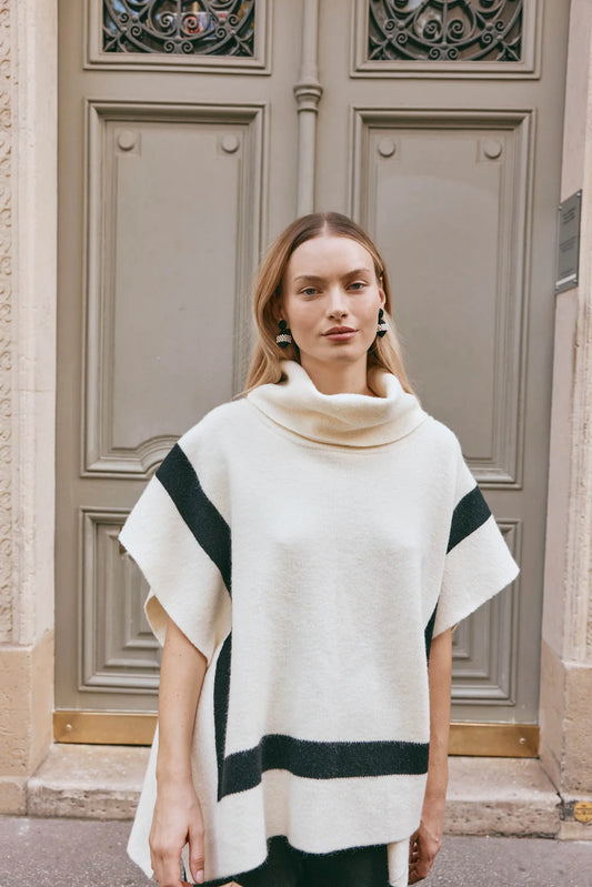 Avino Poncho Ecru- One Size