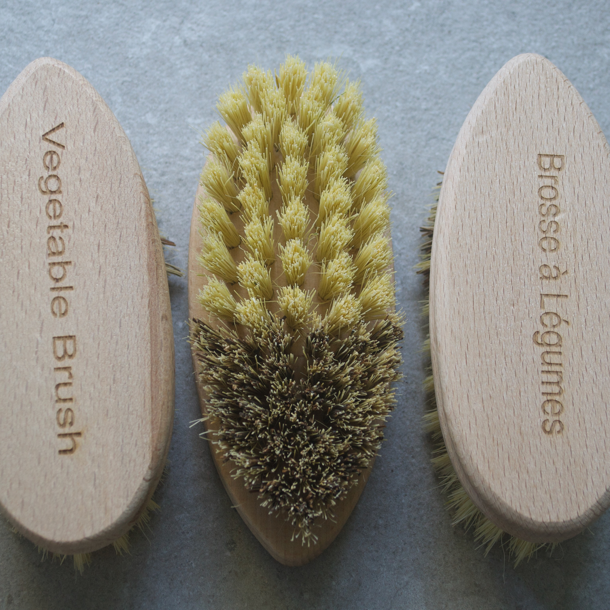 Vegetable Brush - English