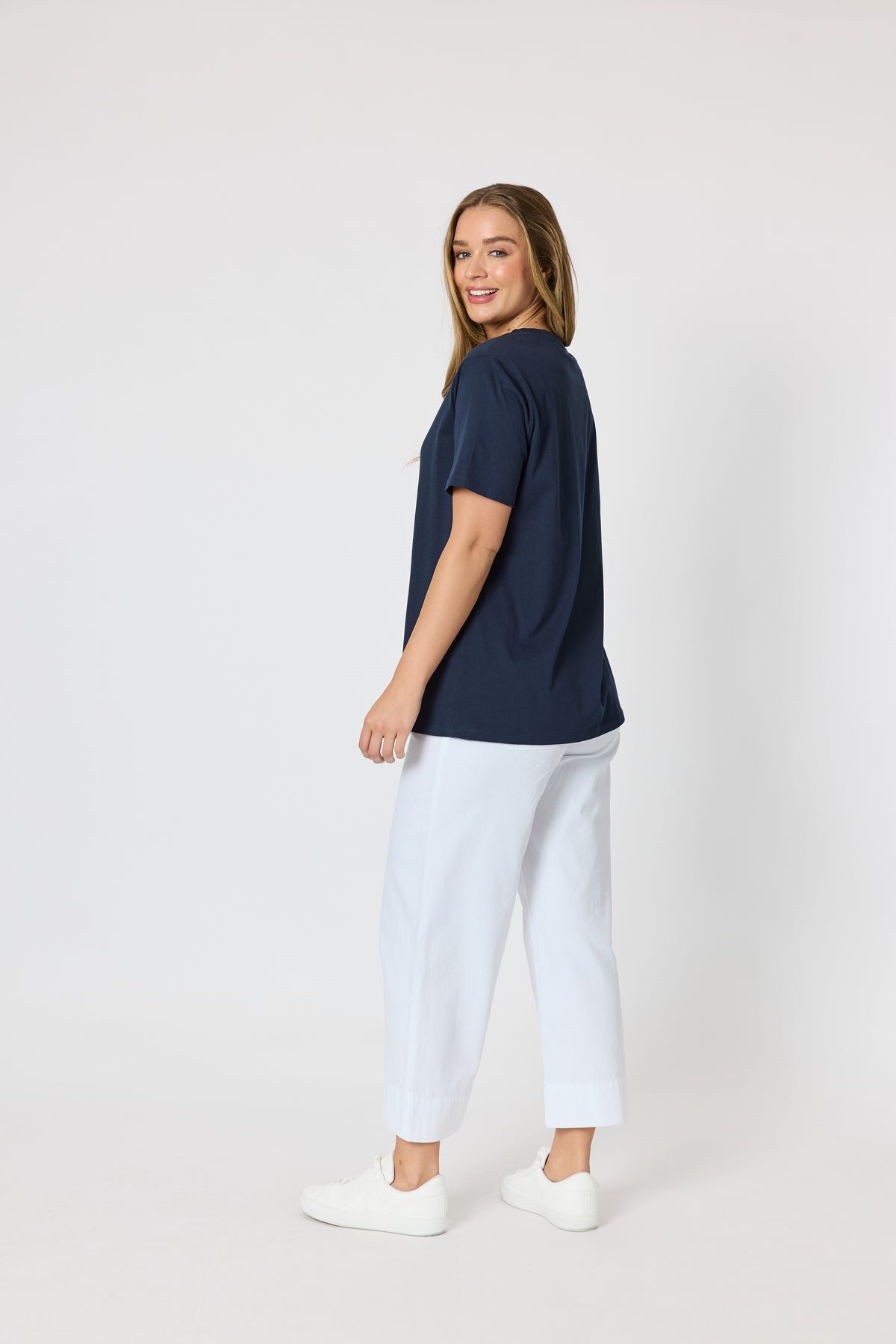 Cotton V-neck T-shirt - Navy