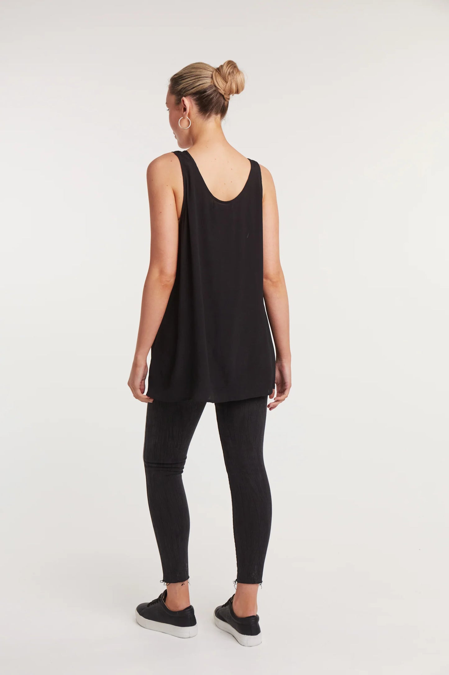 Basic Tank- Black