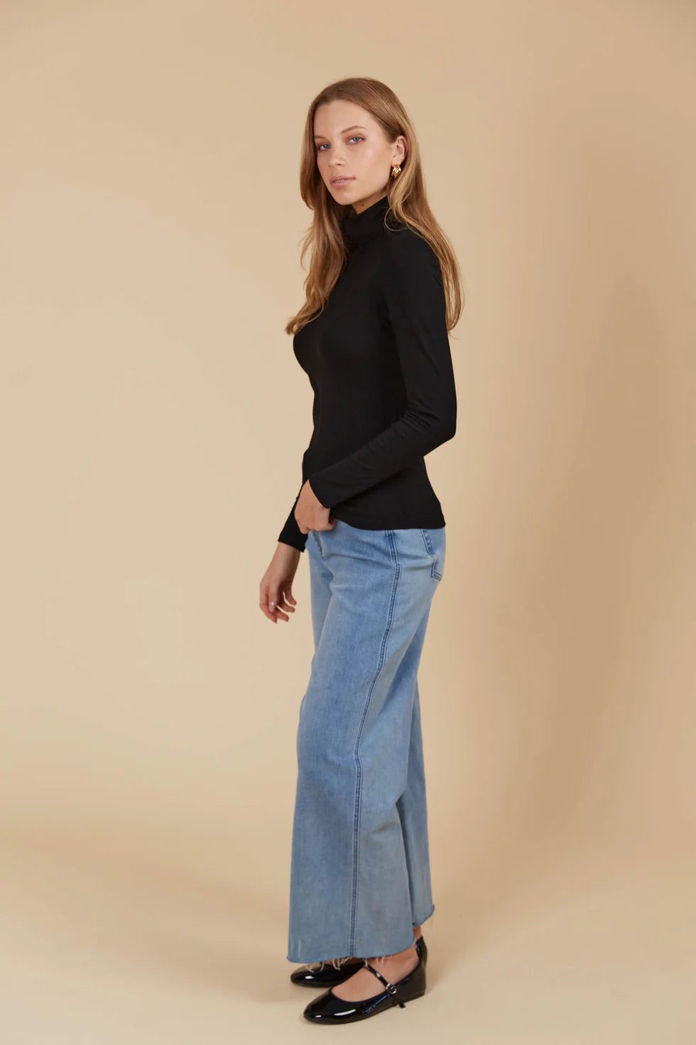 Naria Roll Neck Top- Onyx