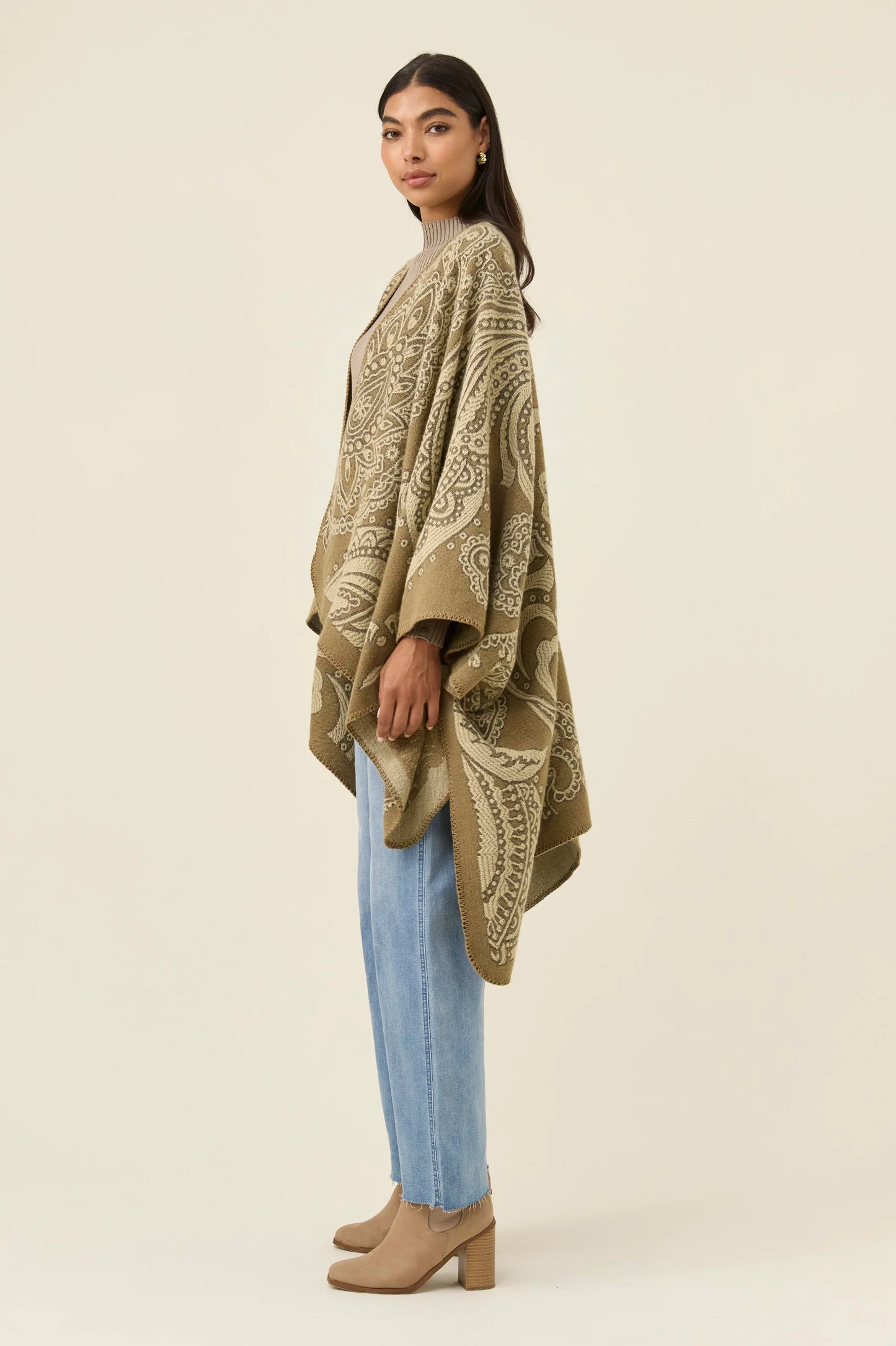 Lucia Cape - Stone Paisley