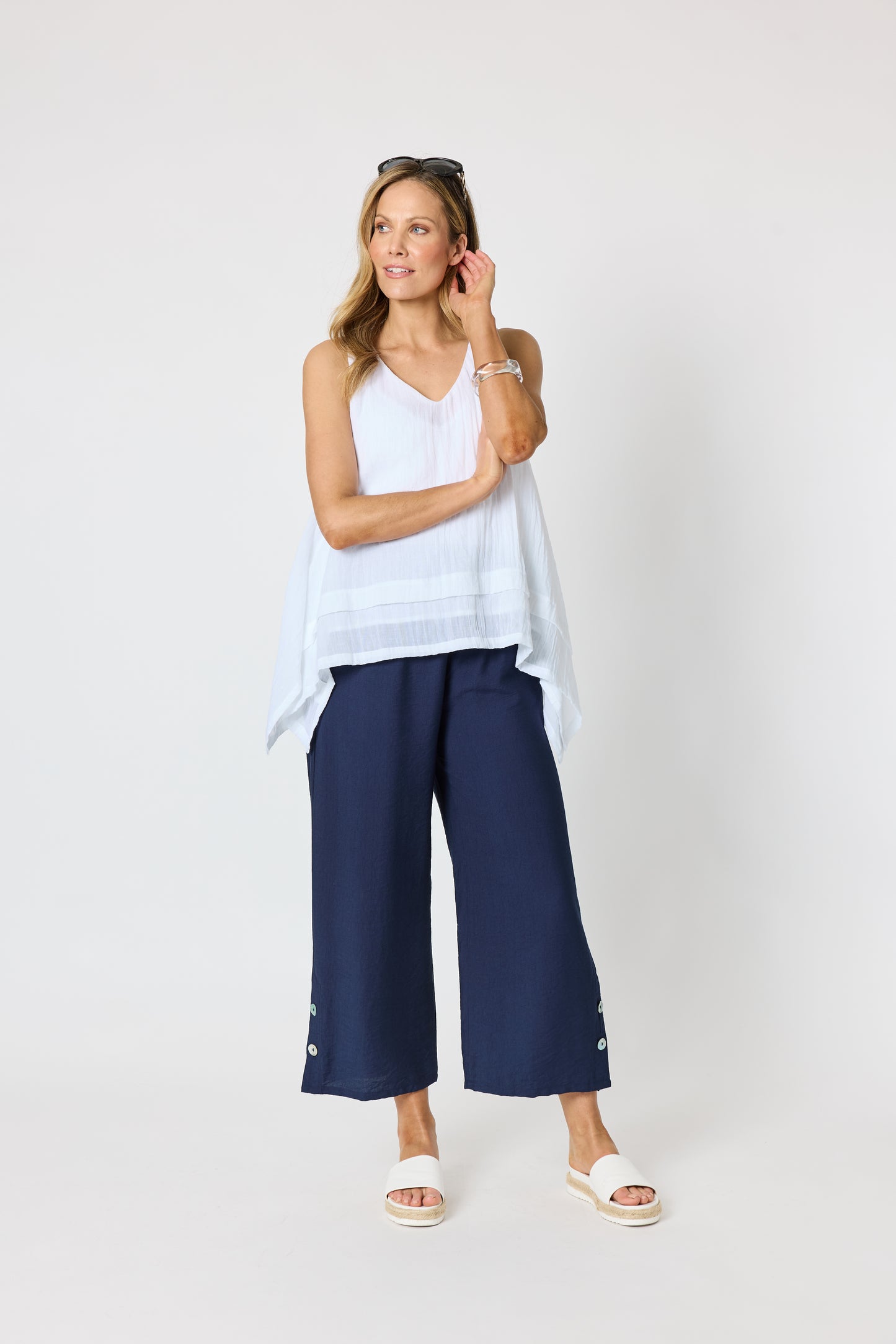 Essential Layer Top - White