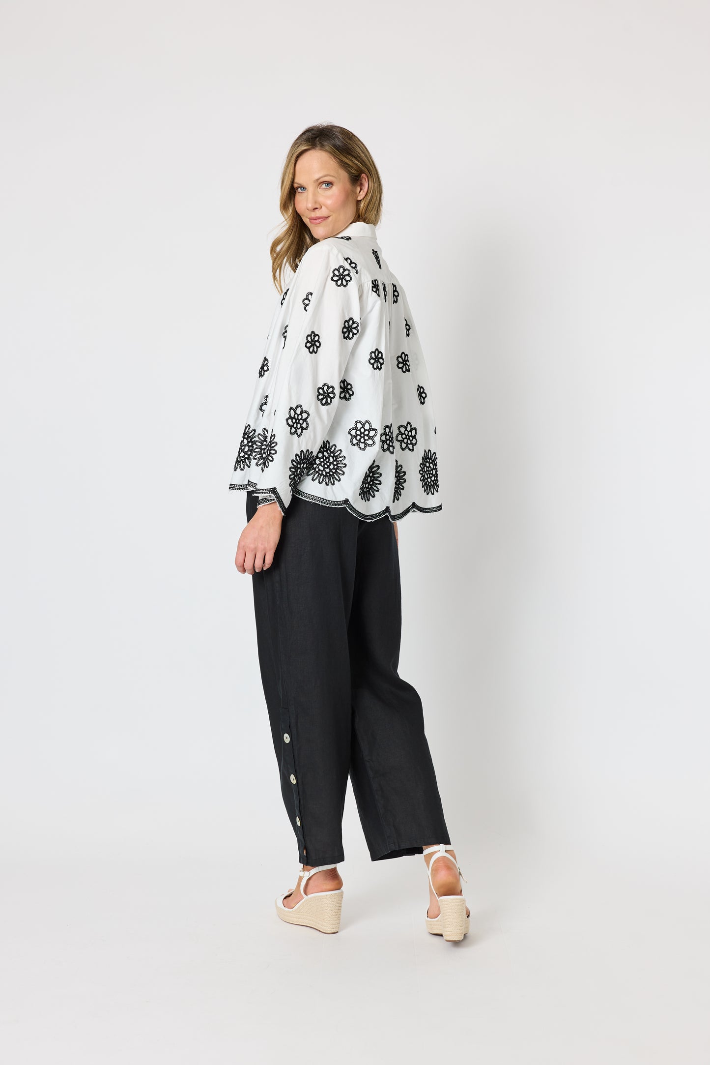 Paloma Embroidered Shirt - White/Black