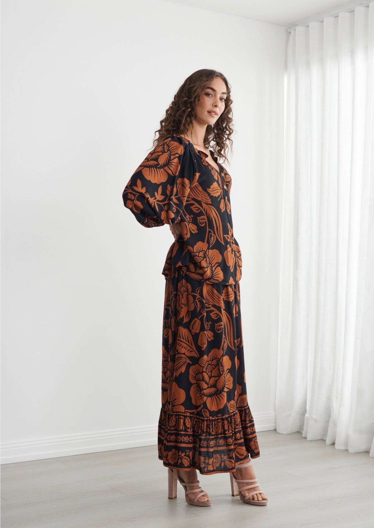 Caju Gathered Neck Printed Blouse