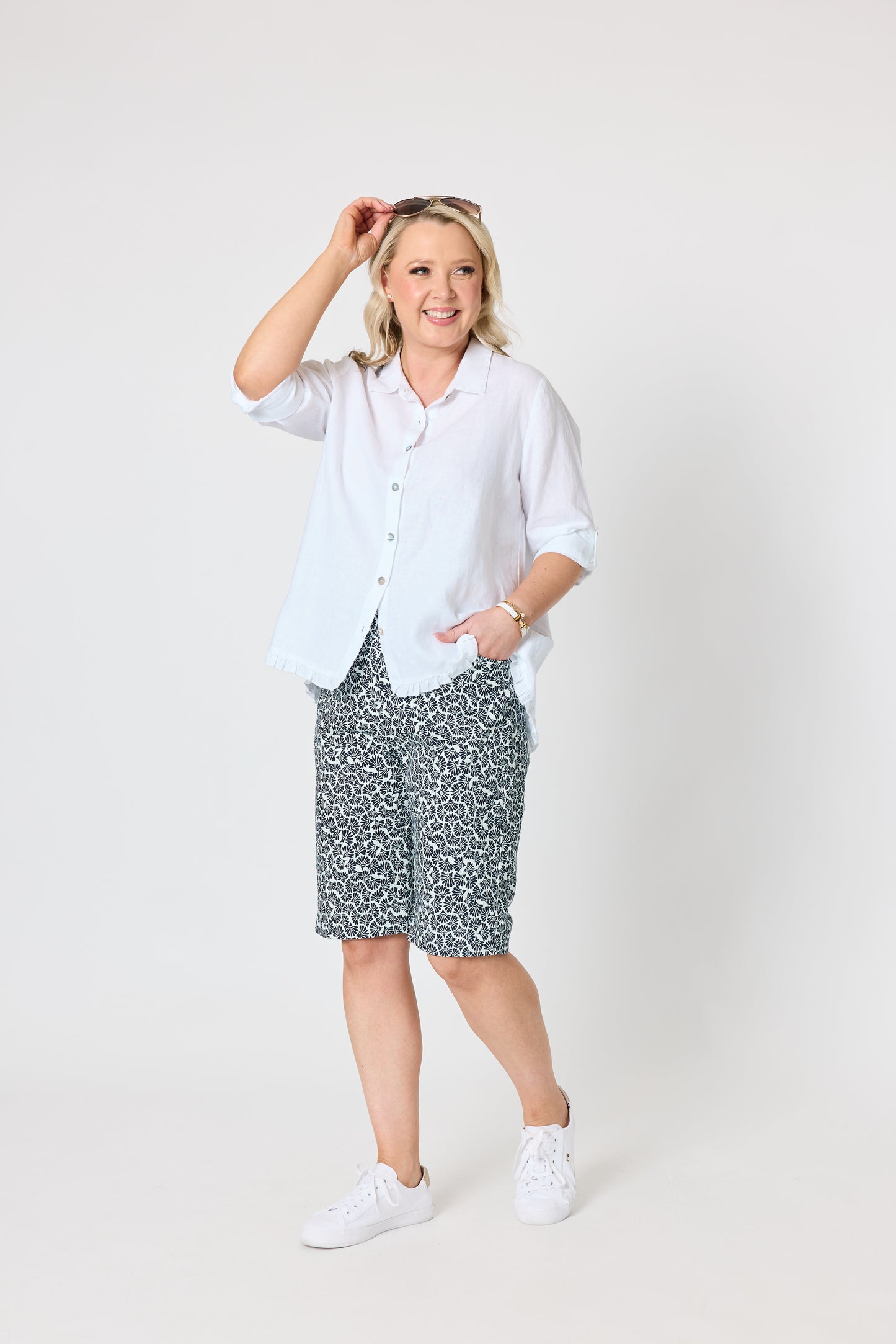 Oasis Print Short - Navy