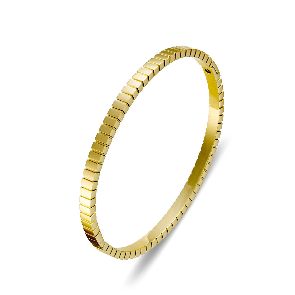 
            
                Load image into Gallery viewer, Allure Bangle - Line Detail
            
        