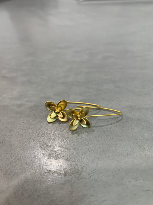 Flower Drop Earrings - Matte Gold