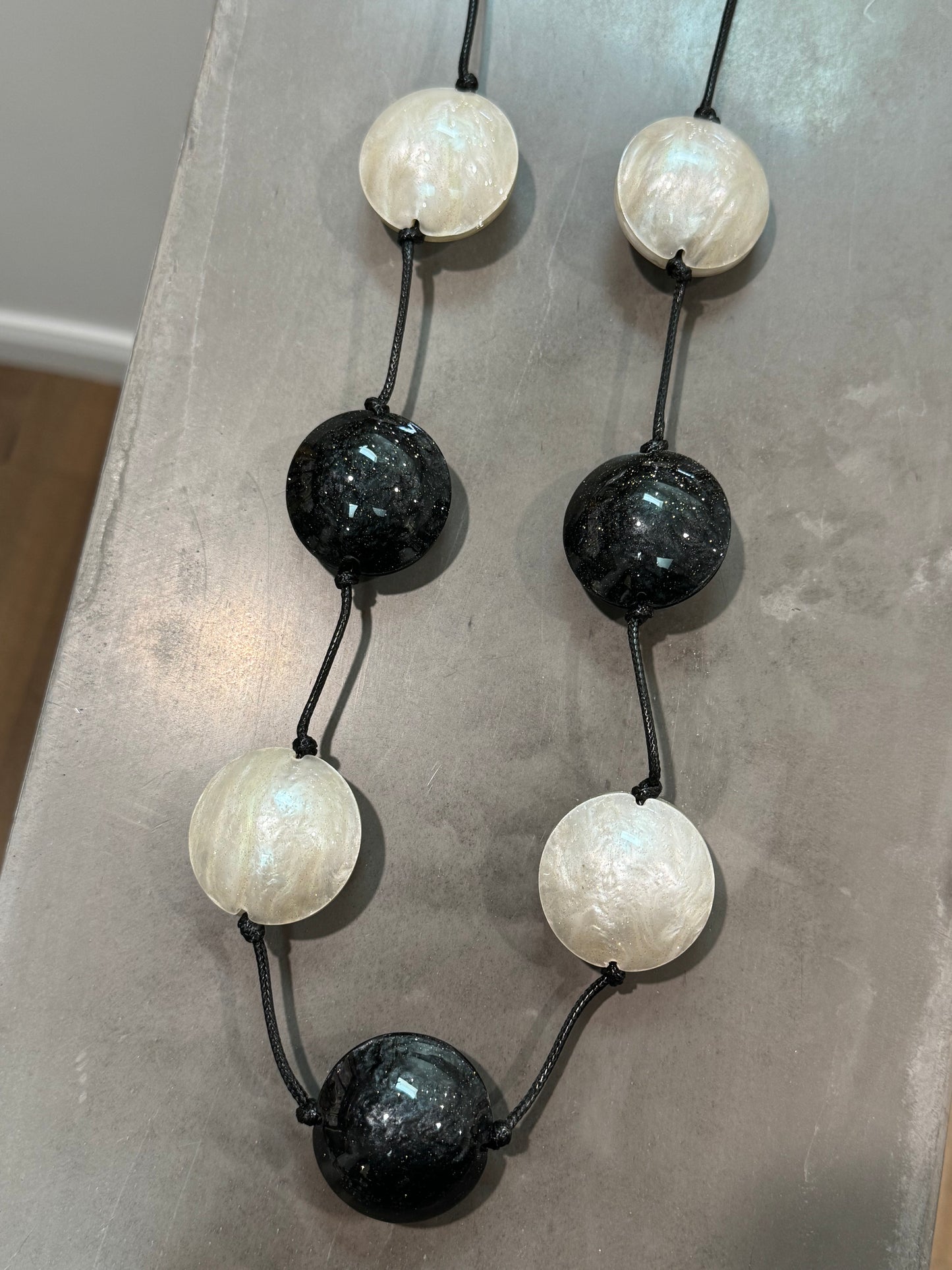 Ophelia Necklace - Black/White