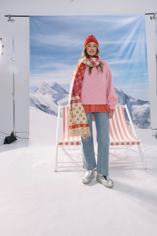 Savoie Heart Scarf- Latte