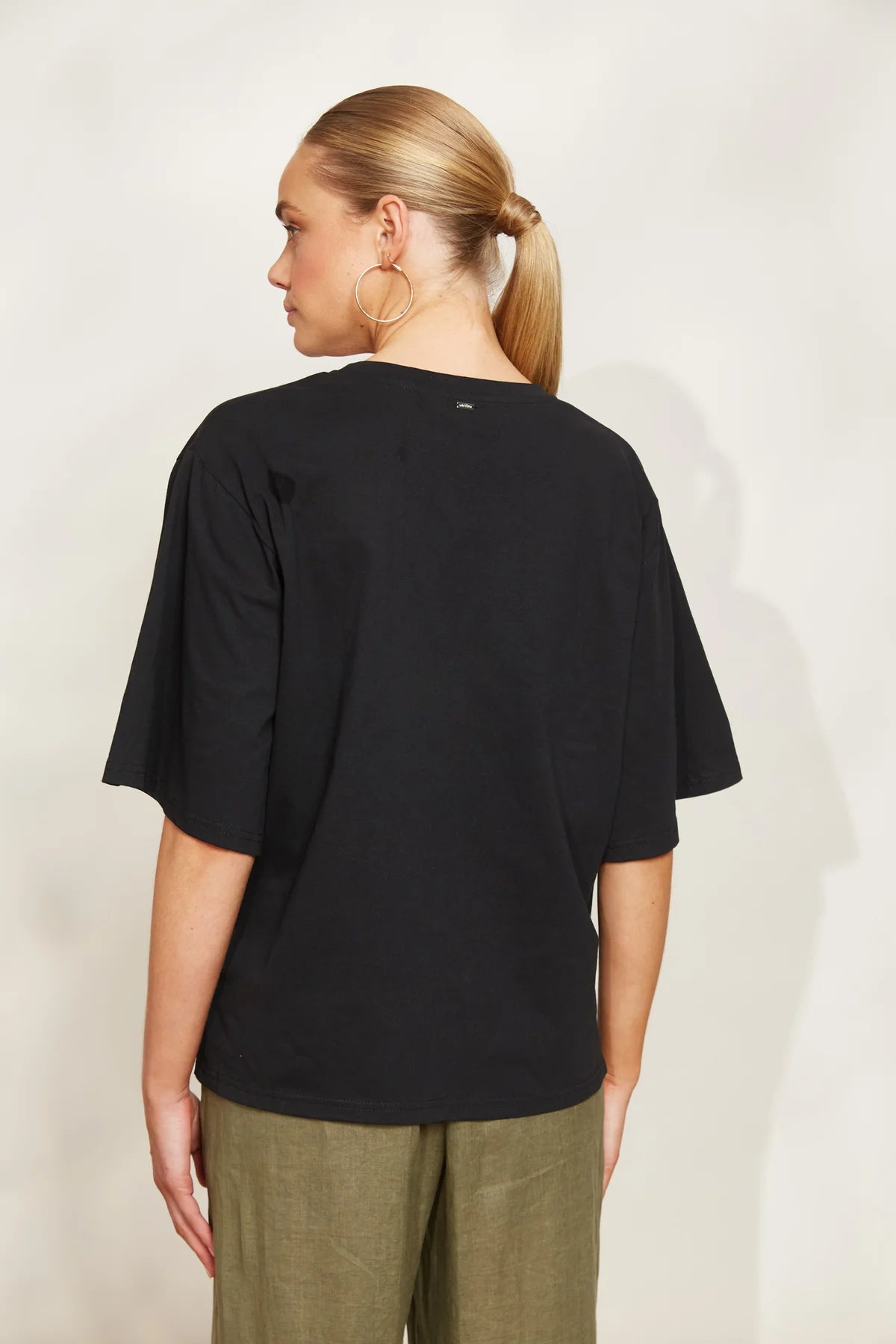 Studio Tshirt - Black