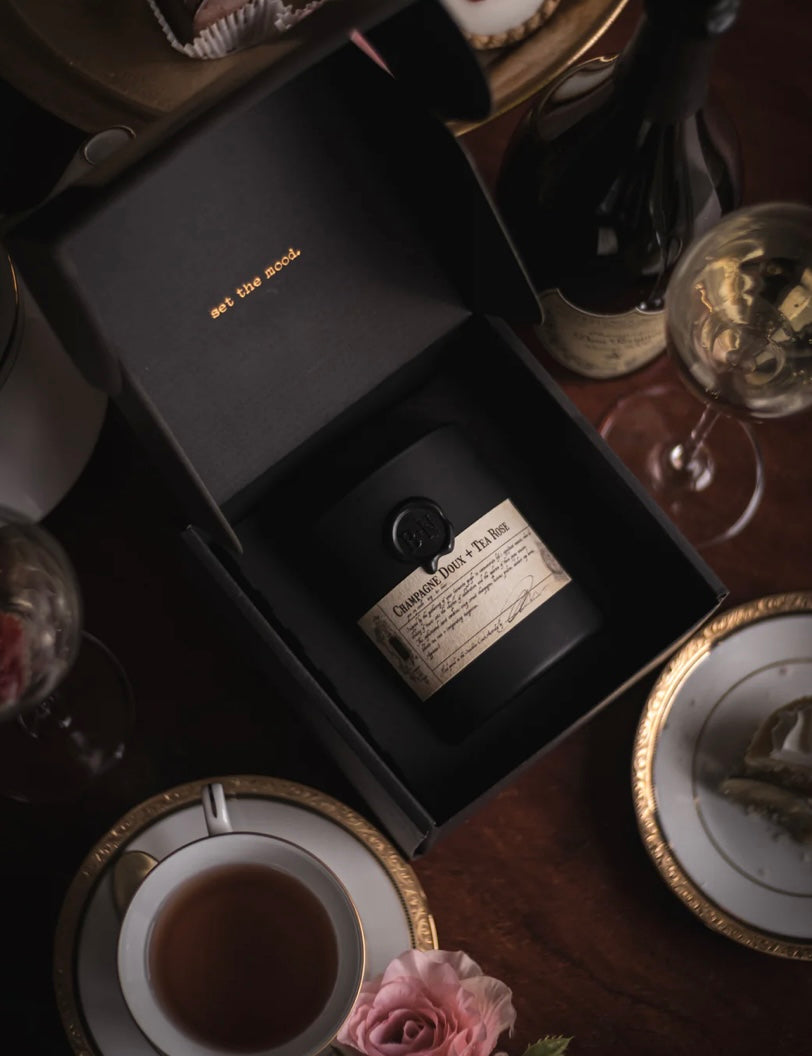 Champagne Doux + Tea Rose 330g