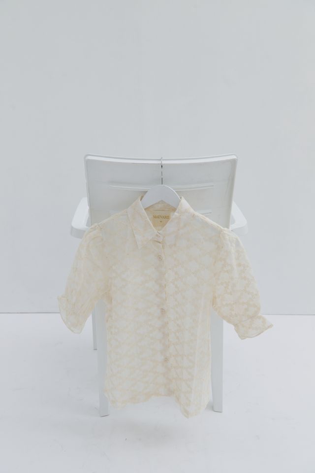 Teacup Shirt - White queen