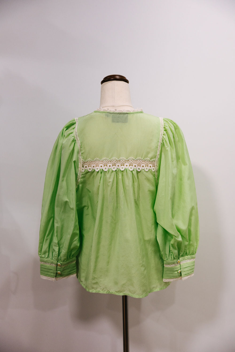 Emily Love Lock Anya Blouse Foam Green