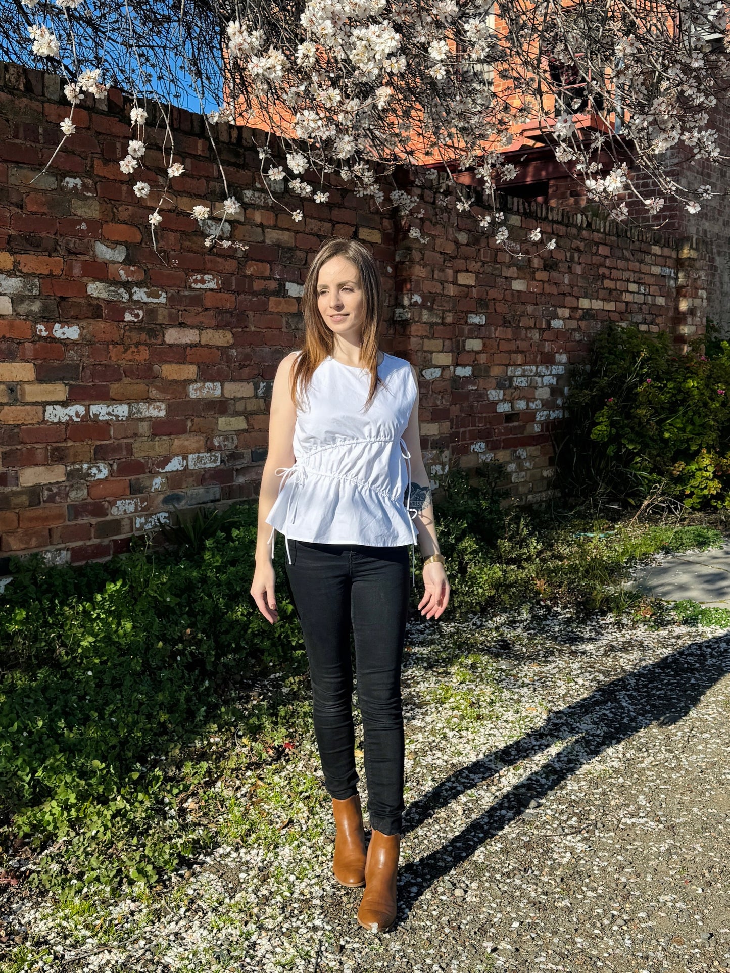 Elin Gathered Tie Top - White