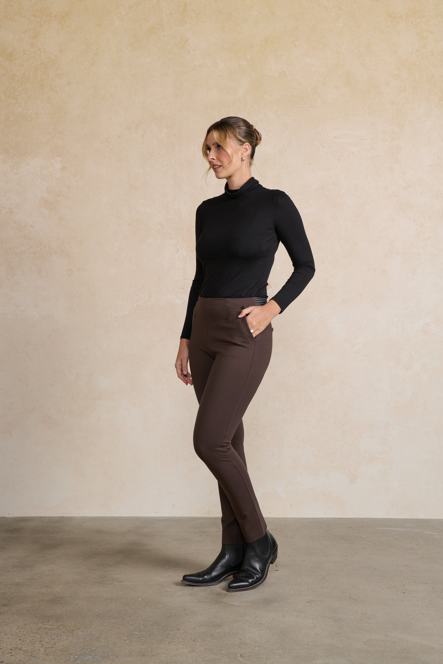 Stud Detail Pant- Chocolate