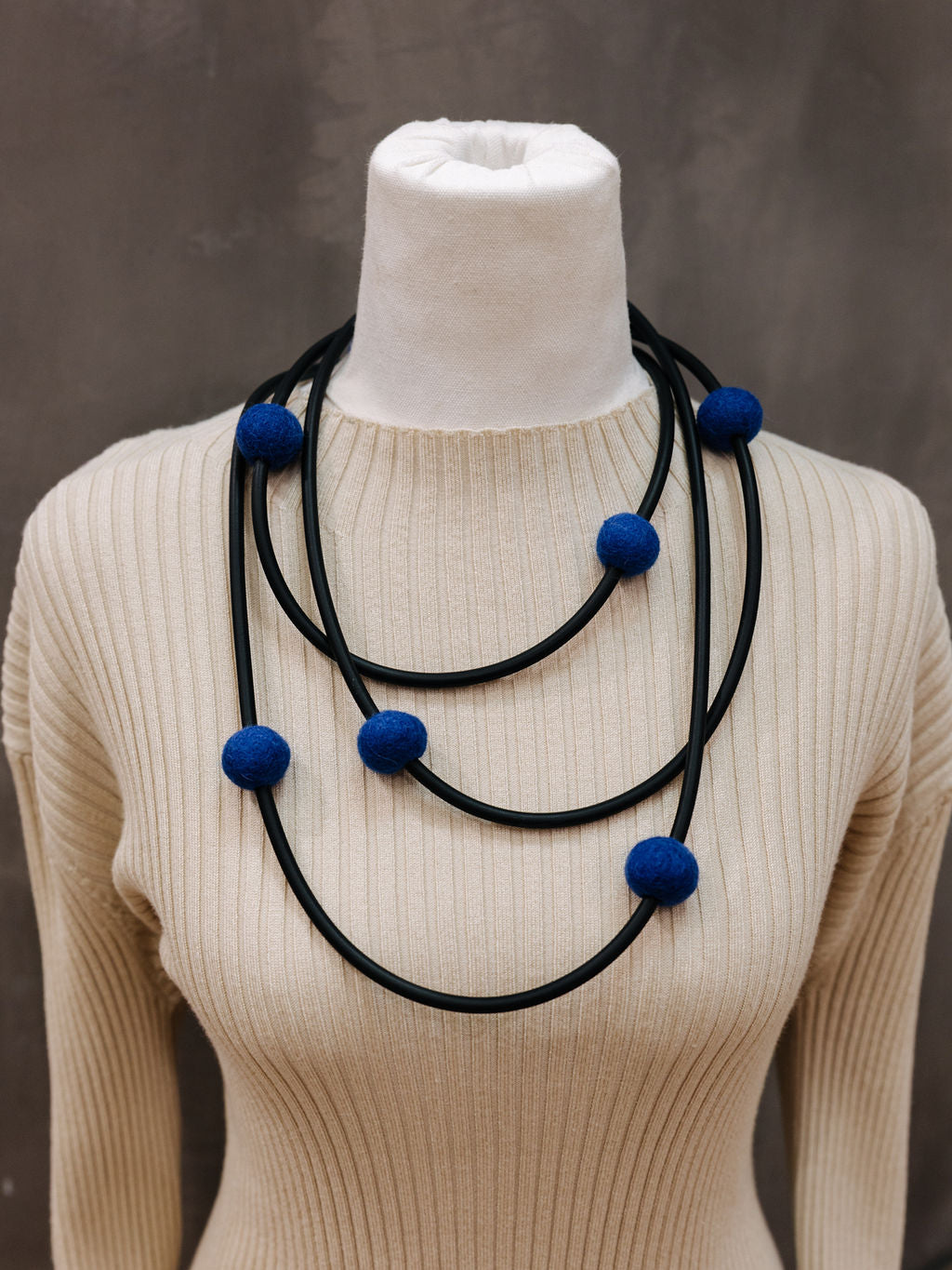 Frank Ideas Long Rubber & Felt Necklace - Blue