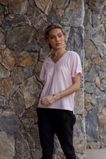 Alexandra L X V-Neck - Pink