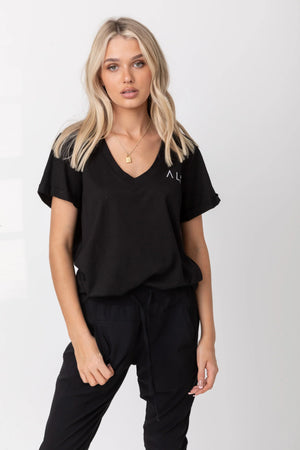 Alexandra L X V-Neck - Black