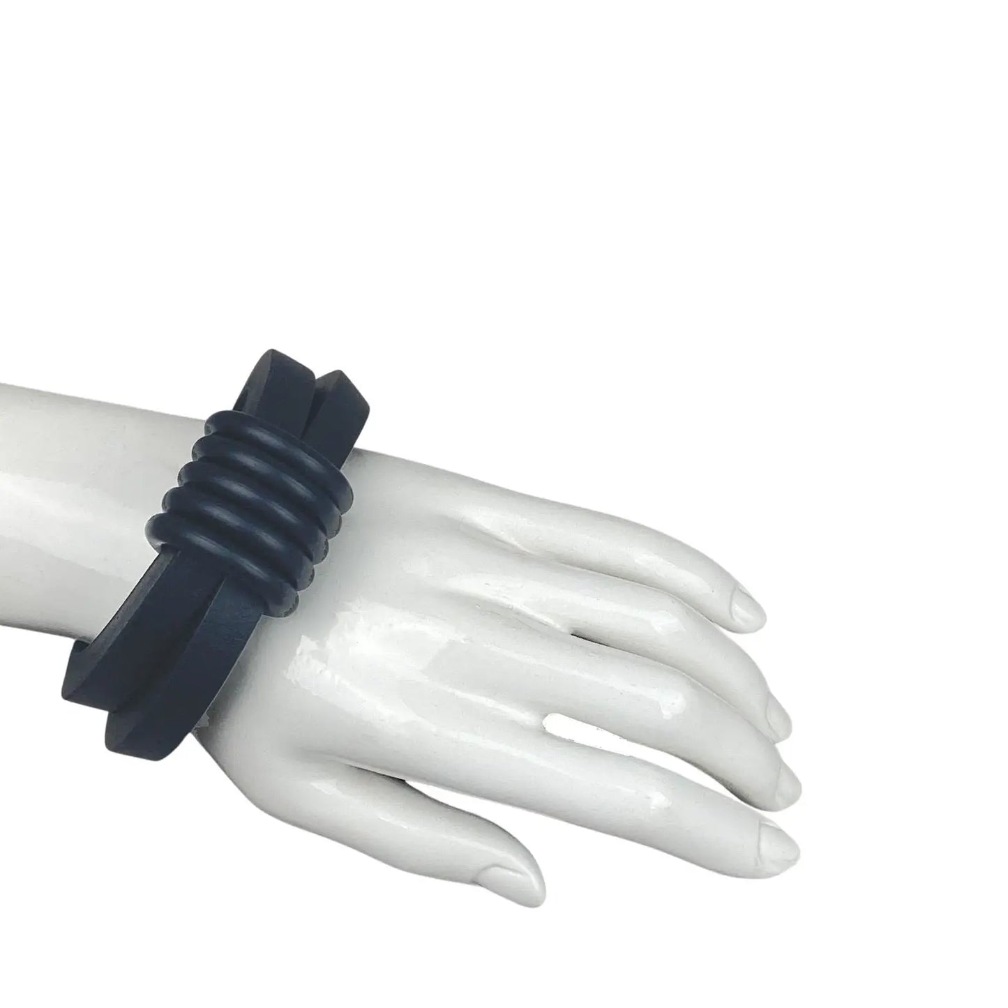 Frank Ideas - Square Bangle with O’s Black