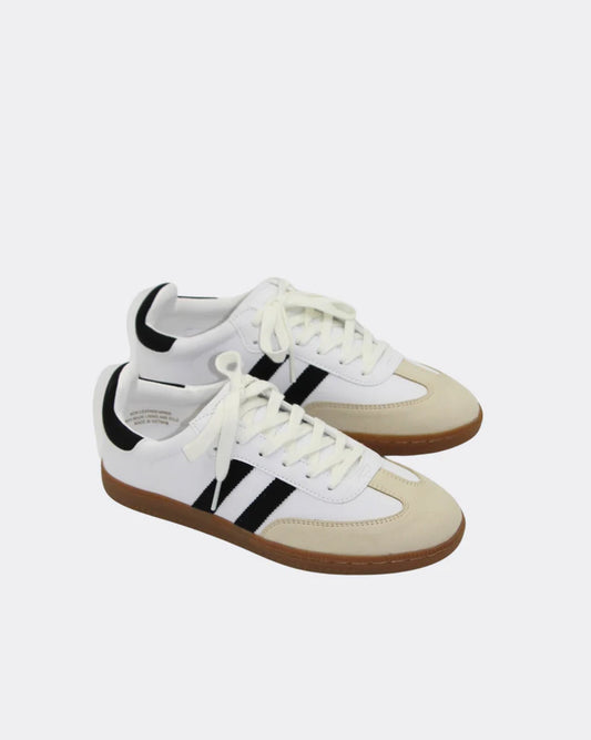 Swift Sneaker- White