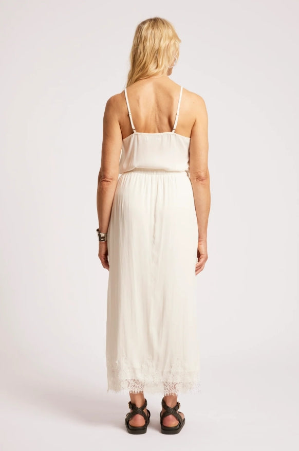 Drift Lace Skirt - White
