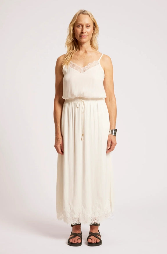 Drift Lace Skirt - White